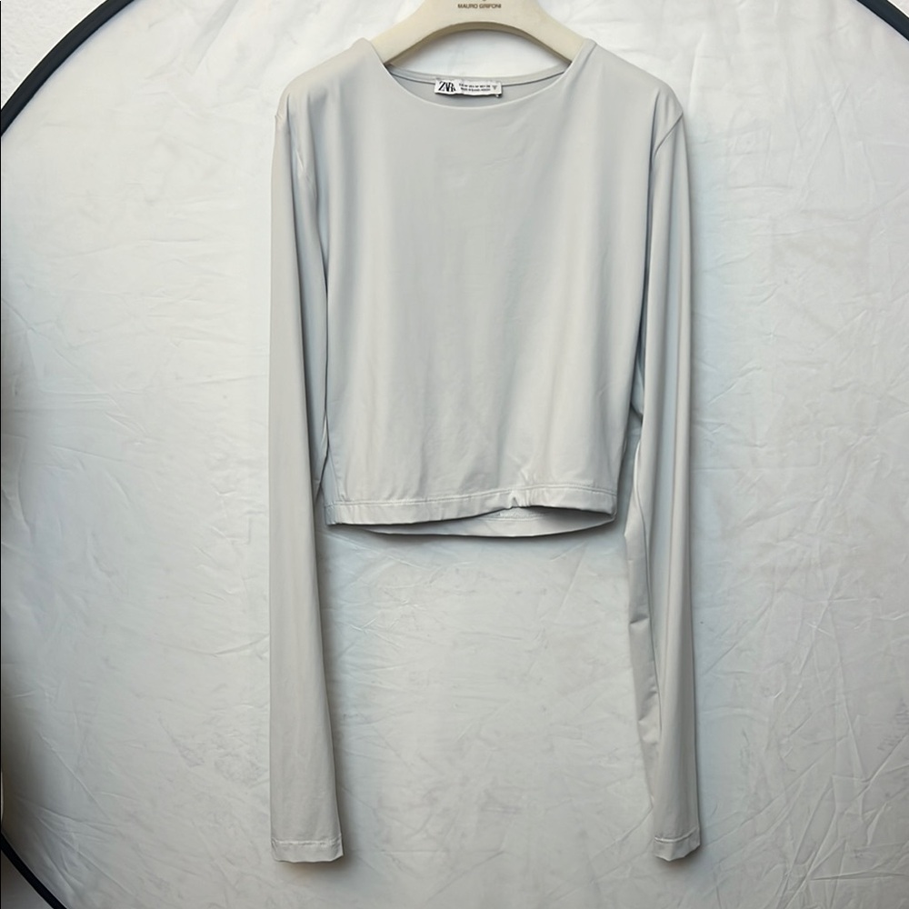 Zara Sleek Cropped Tee